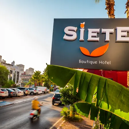 Siete 3*