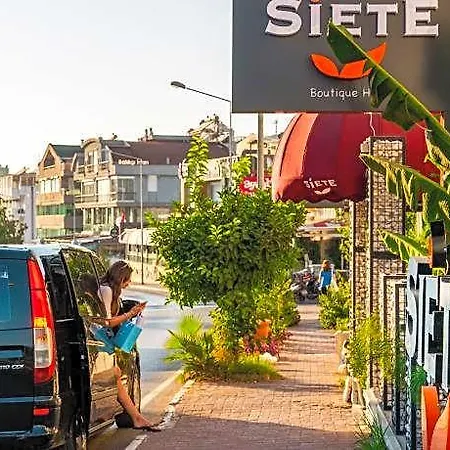 Hotel Siete