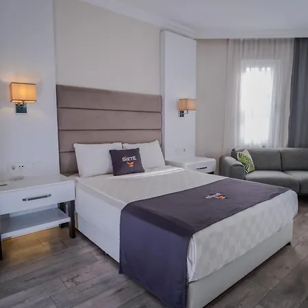 Hotel Siete 3*