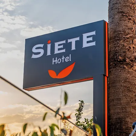 Hotel Siete 3*