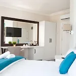 Siete 3*